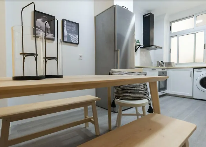 City Center Nearby The Beach +3Bed +2Bath +Wifi