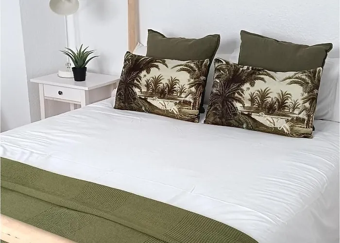 City Center Nearby The Beach +3Bed +2Bath +Wifi