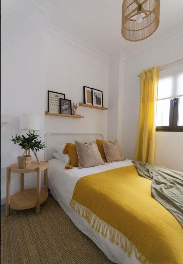 Center Nearby The +3bed +2bath +wifi Apartament