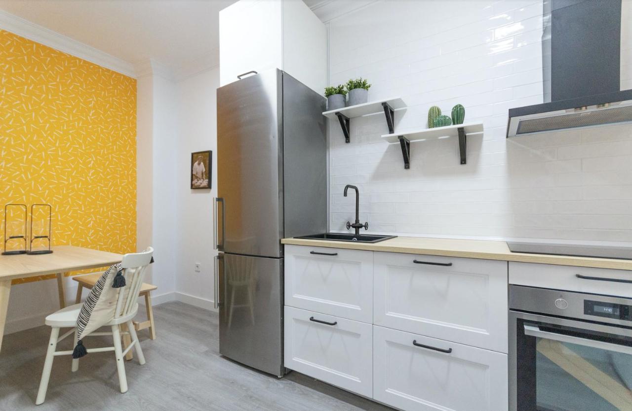Center Nearby The +3bed +2bath +wifi Apartament