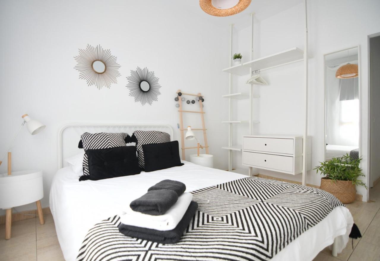 Center Nearby The +3bed +2bath +wifi *